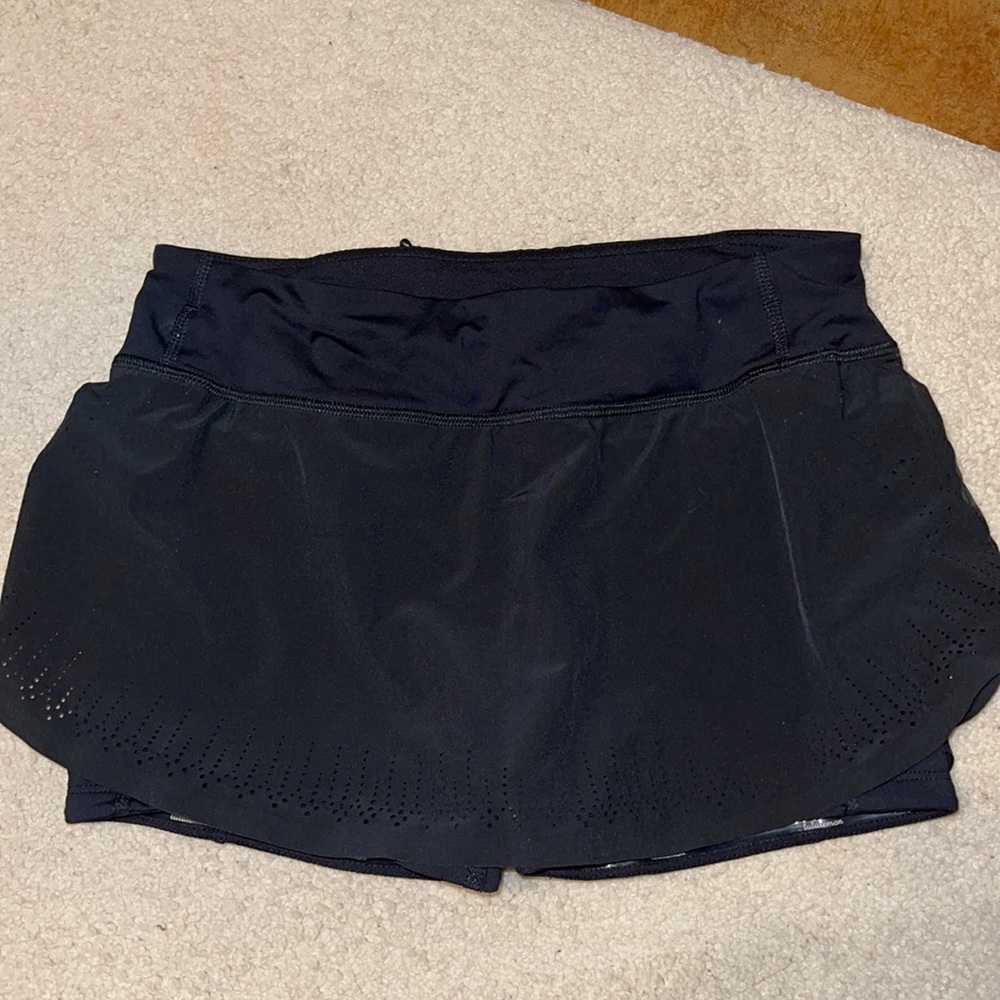 Lulu lemon skort